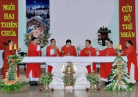 Các Tân Linh Mục Dâng Lễ Tạ Ơn tại Nhà thờ Ma Lâm