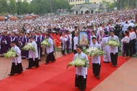 Thánh Lễ An táng Đức cha Phan-xi-cô Xa-vi-e Nguyễn Văn Sang
