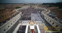 Những hình ảnh tiêu biểu trong ngày tuyên thánh, Đức Gioan XXIII và Gioan Phaolô II