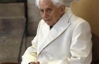Video: Giáo Hội Năm Châu 21-27/03/2017: Sức khoẻ của Đức Bênêđíctô thứ 16 dịp sinh nhật lần thứ 90