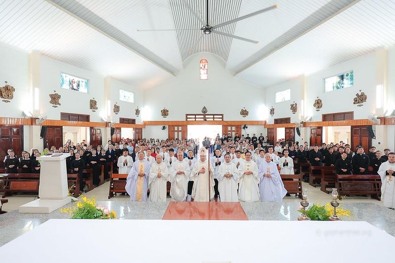 Thánh Lễ Tuyên Lời Cam Kết Tu Đoàn Anh Em Bác Ái Chúa Kitô Tôi Tớ – Giáo Phận Phan Thiết
